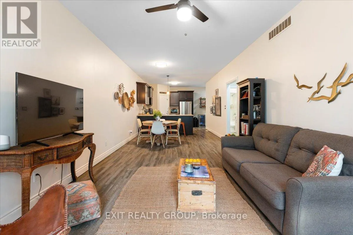 35 LEDGEROCK COURT