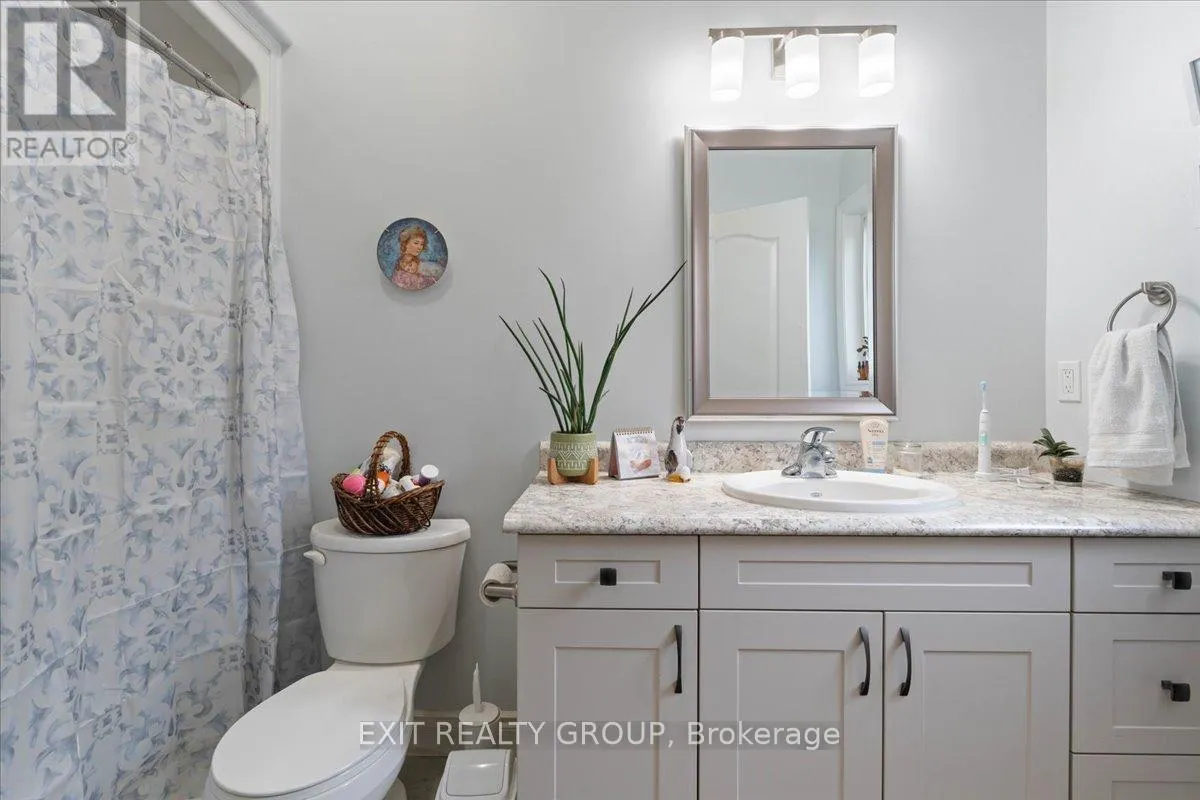 35 LEDGEROCK COURT