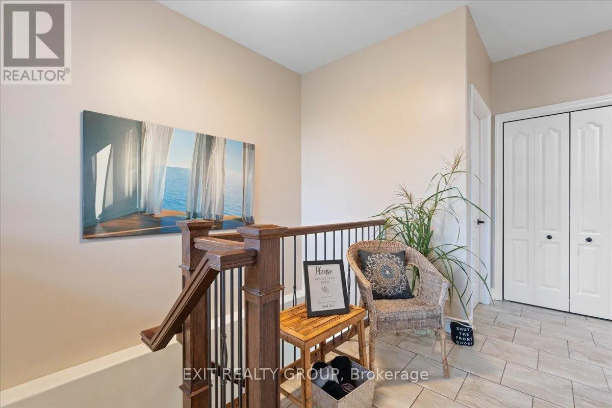 35 LEDGEROCK COURT