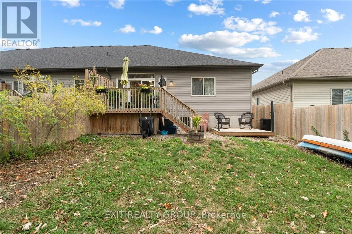 35 LEDGEROCK COURT
