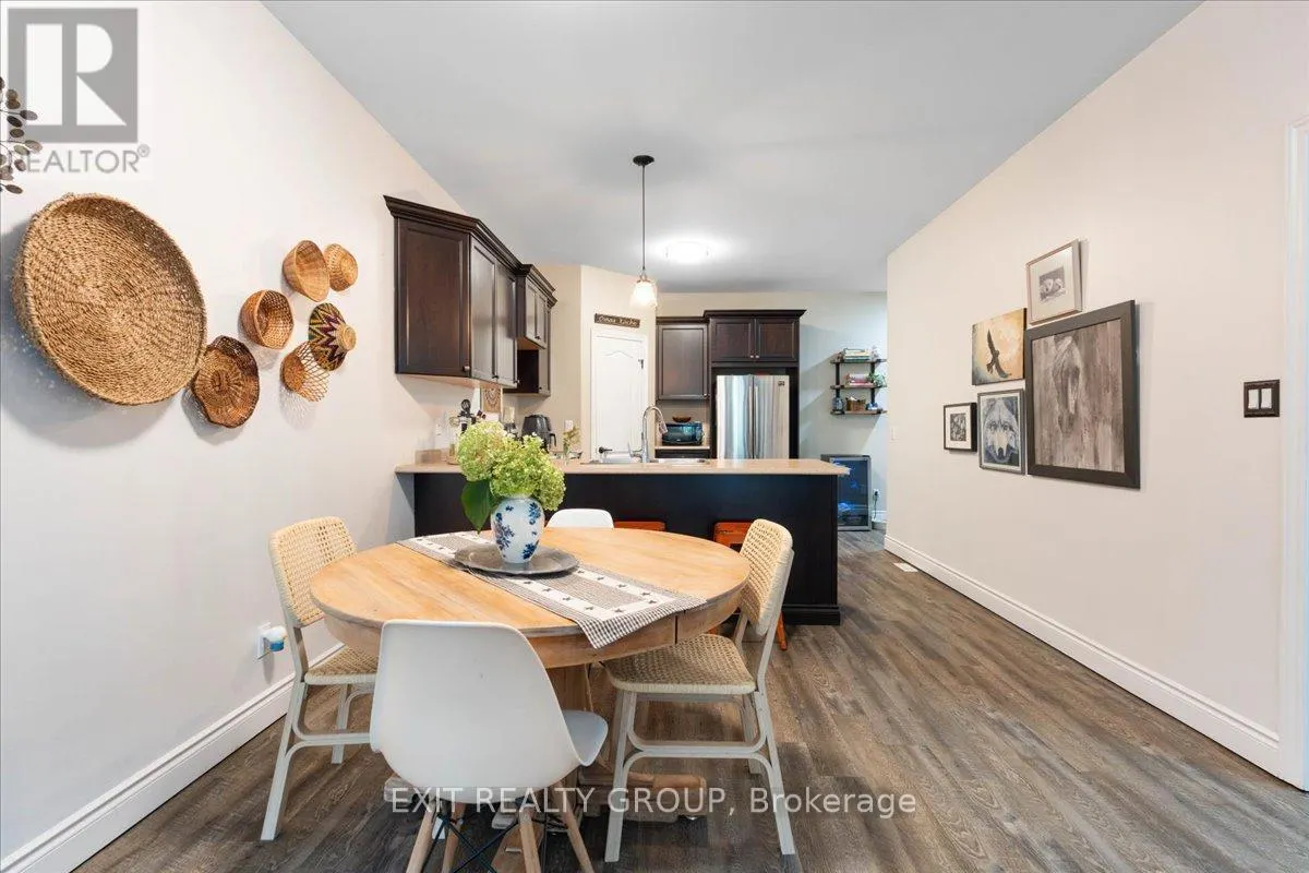 35 LEDGEROCK COURT