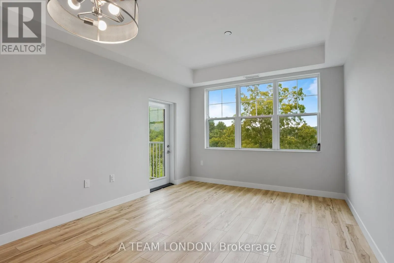 413 - 100 THE PROMENADE, #413
