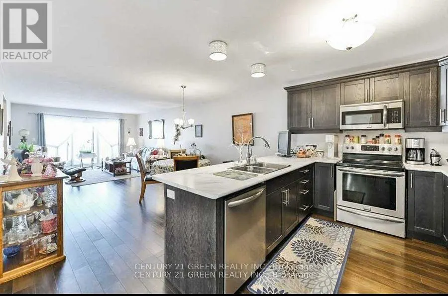 100 SPRUCE GARDENS COURT
