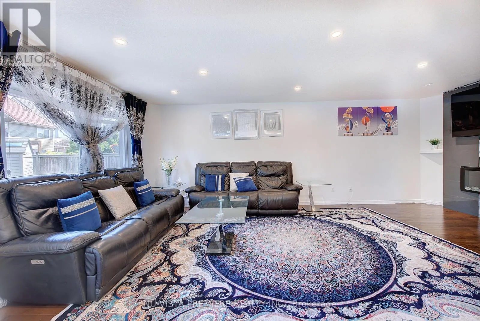 1342 BLACKMAPLE DRIVE