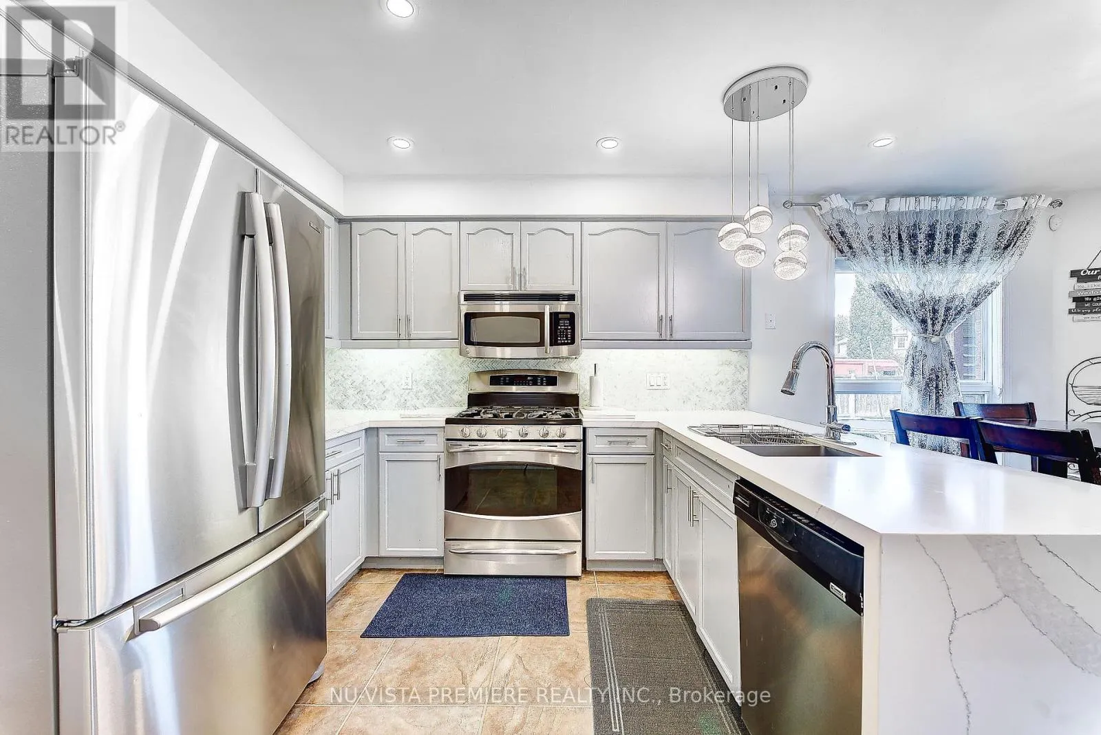 1342 BLACKMAPLE DRIVE
