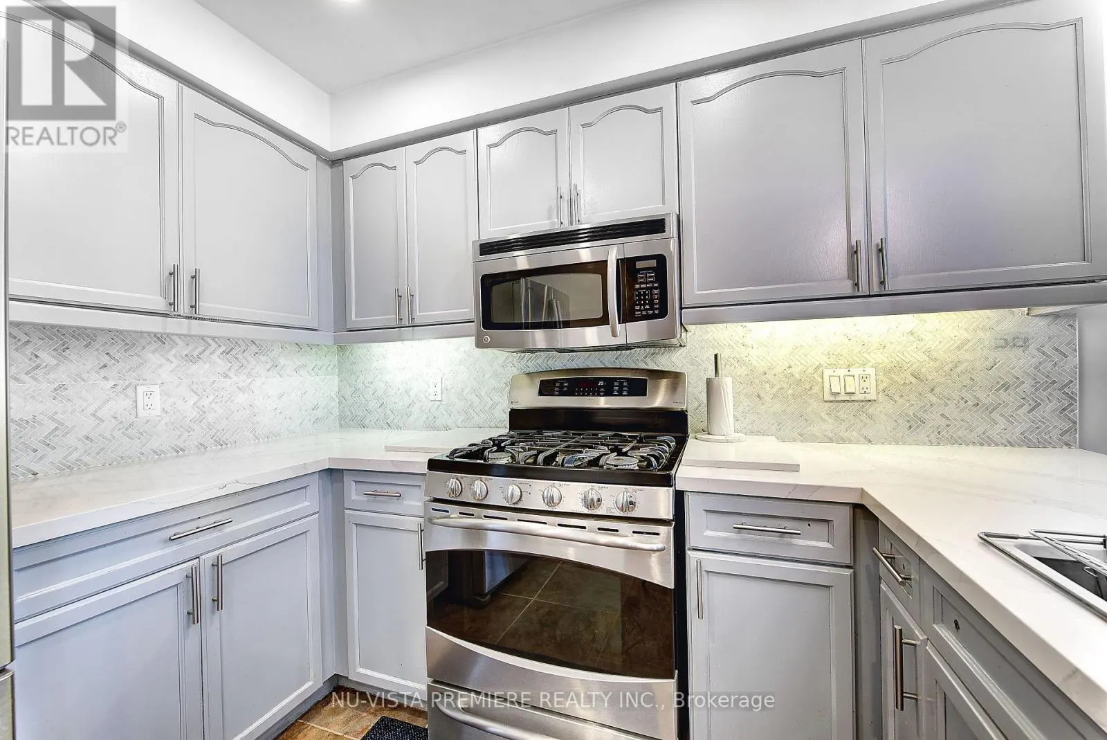 1342 BLACKMAPLE DRIVE