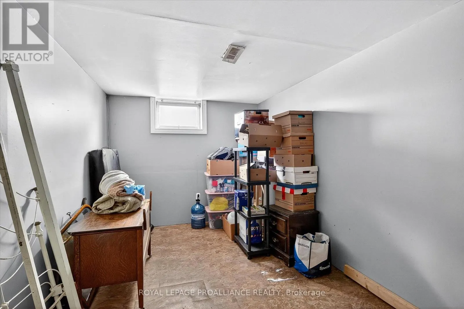 2 SENECA ROAD