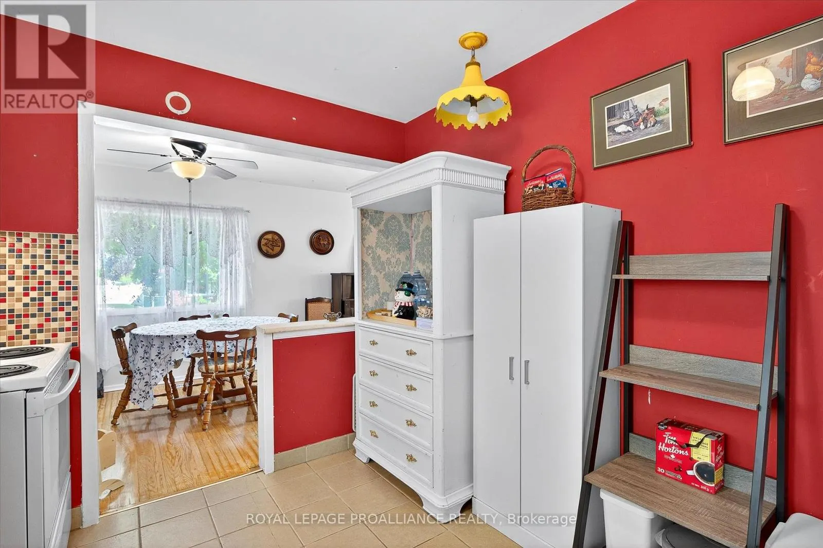2 SENECA ROAD