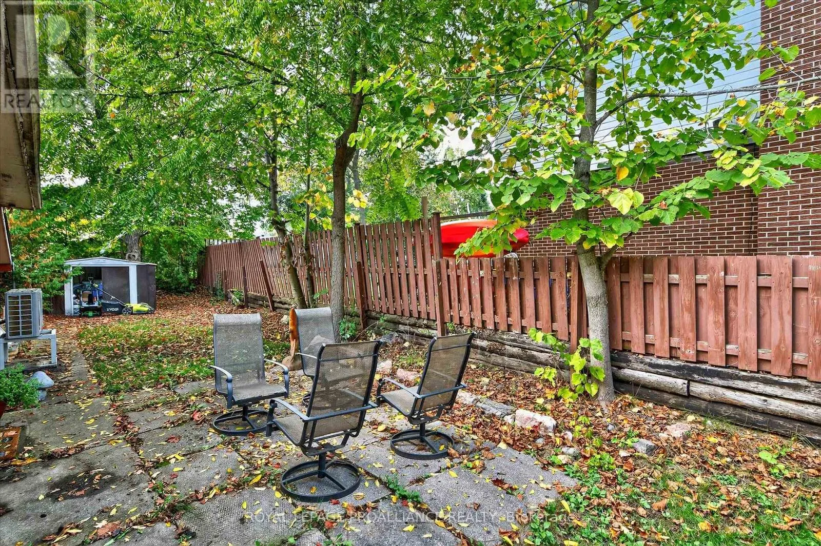 2 SENECA ROAD