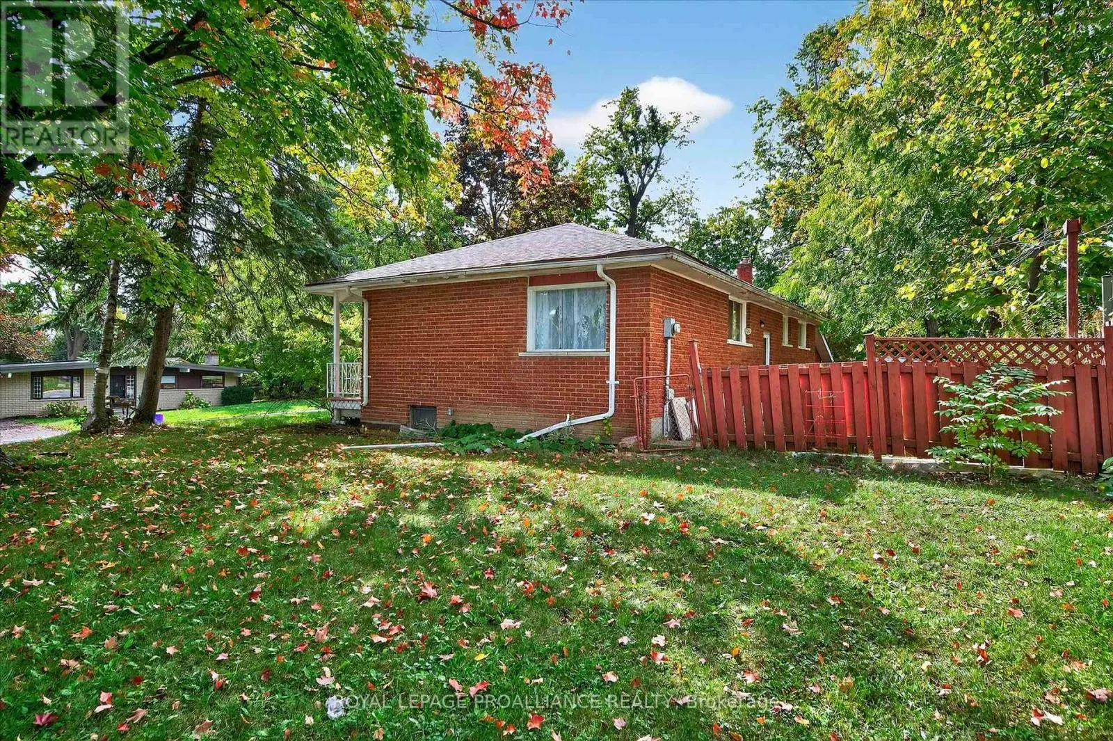 2 SENECA ROAD