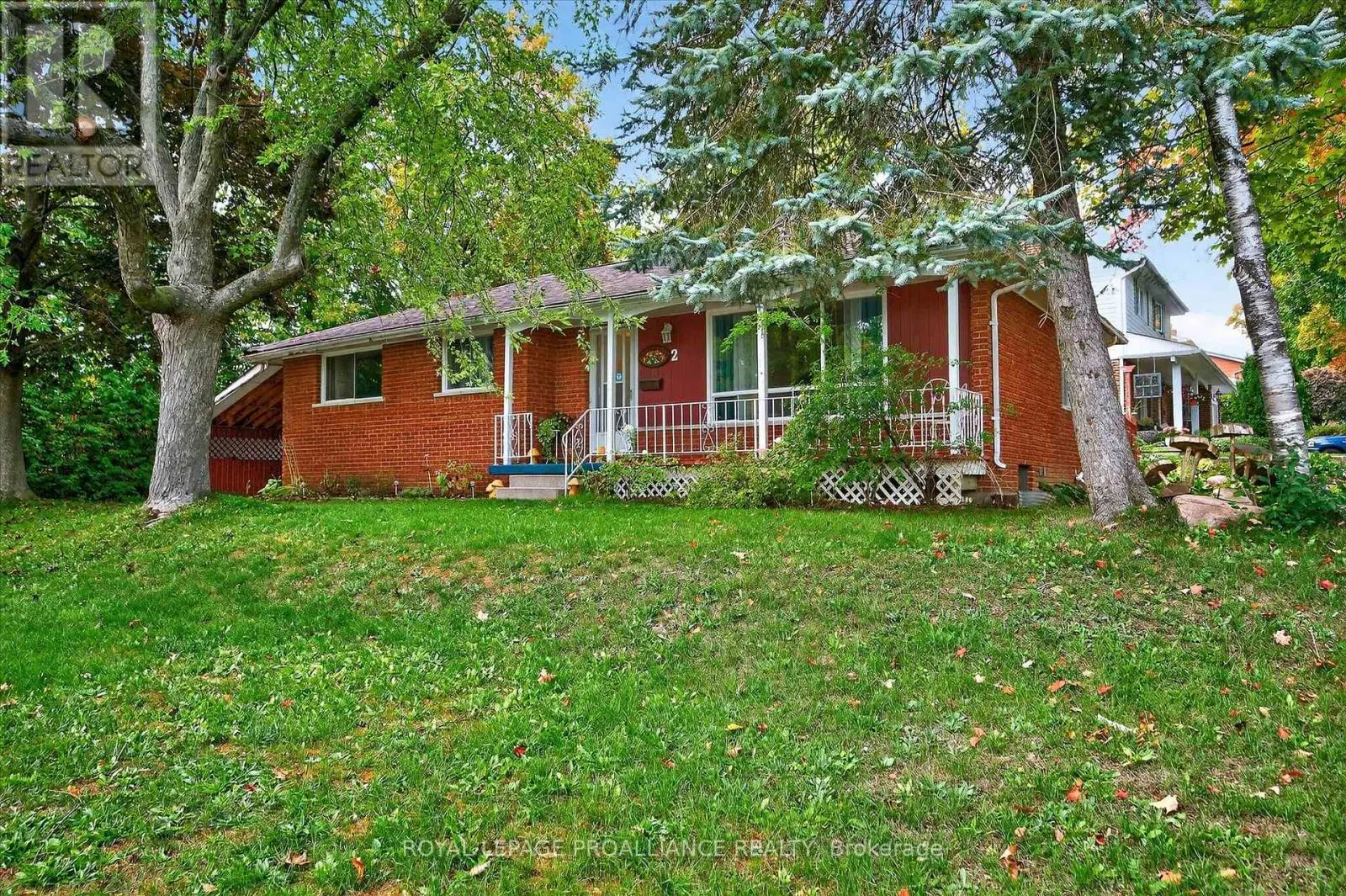 2 SENECA ROAD