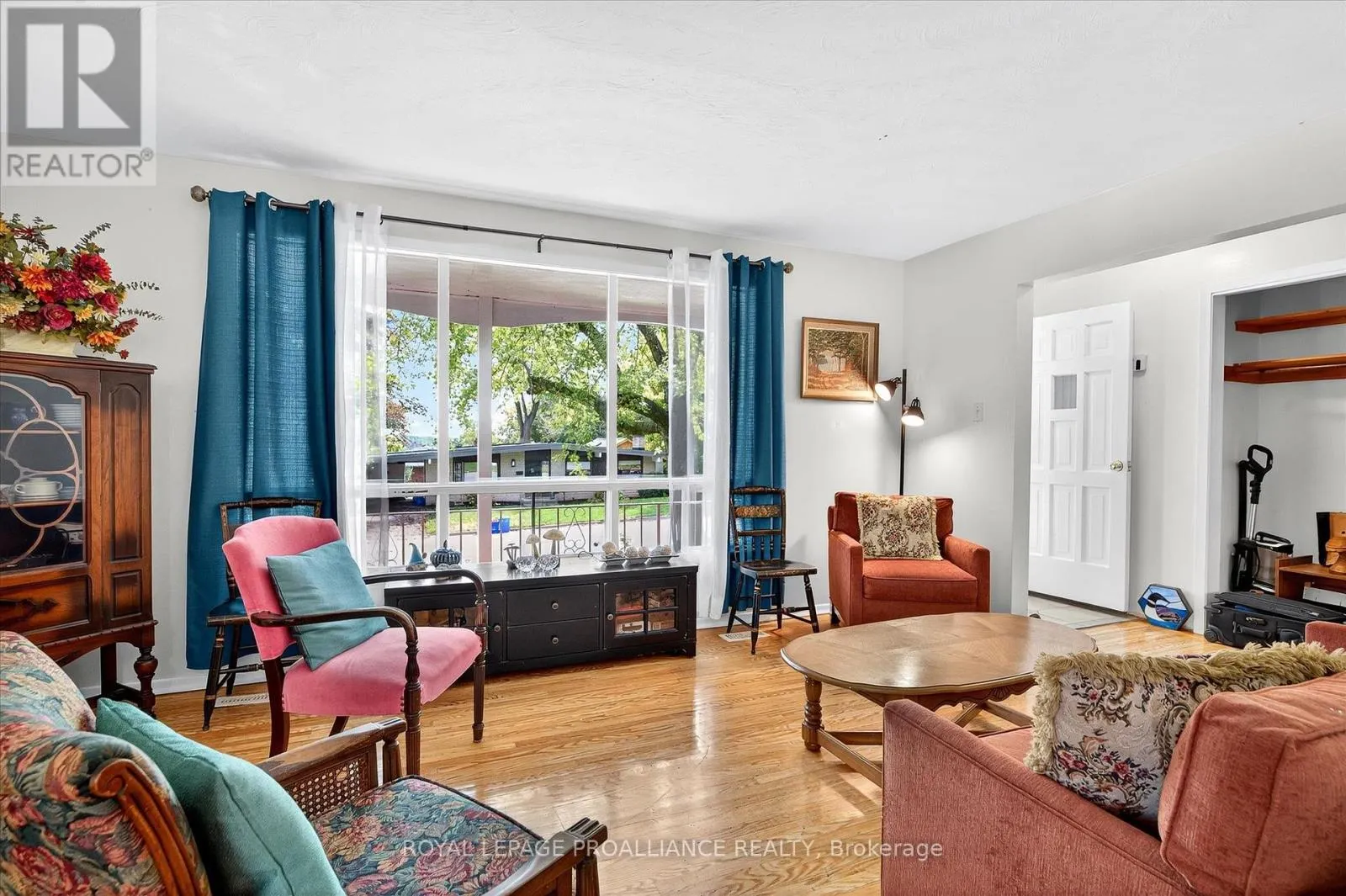 2 SENECA ROAD
