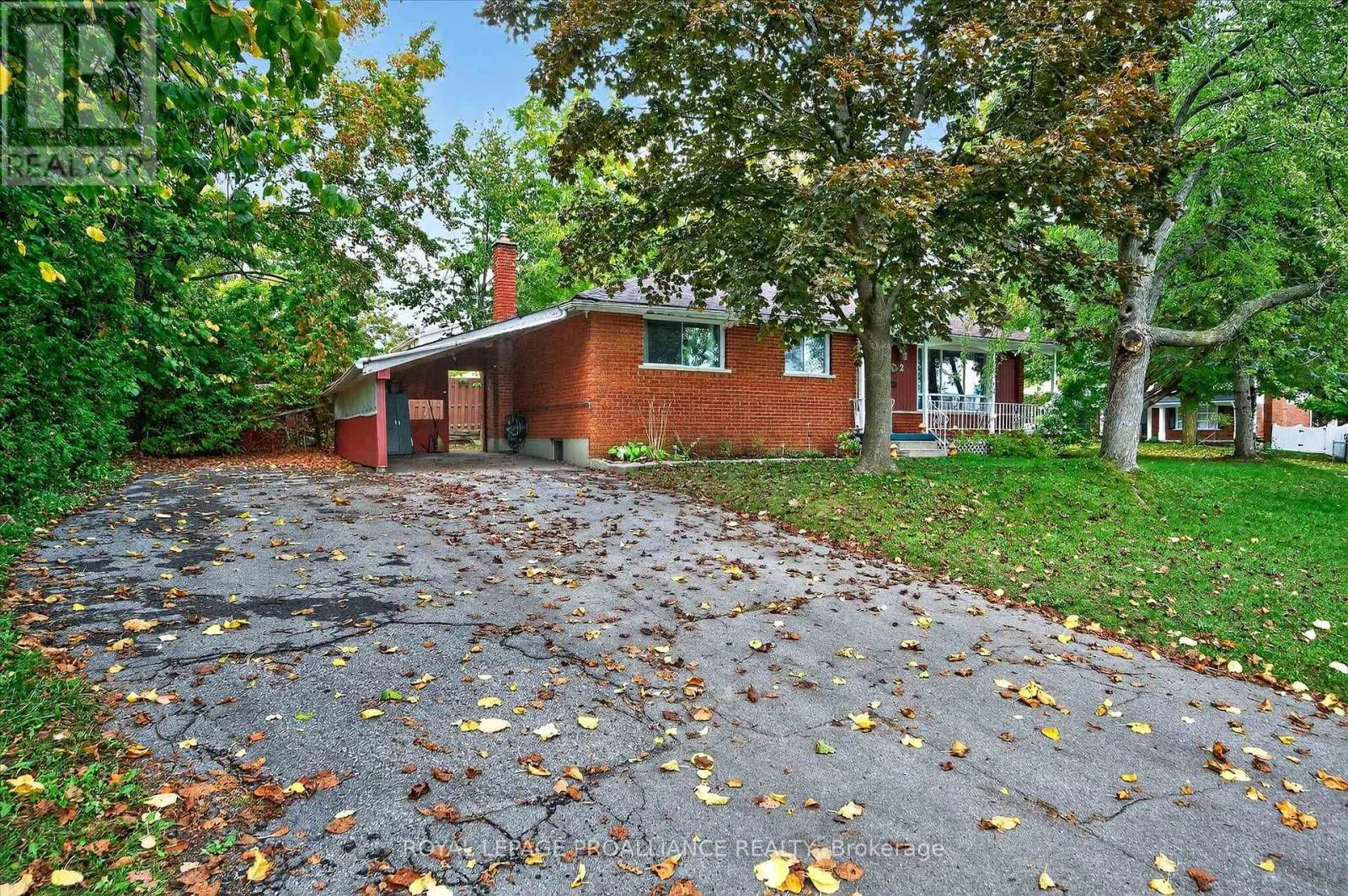 2 SENECA ROAD