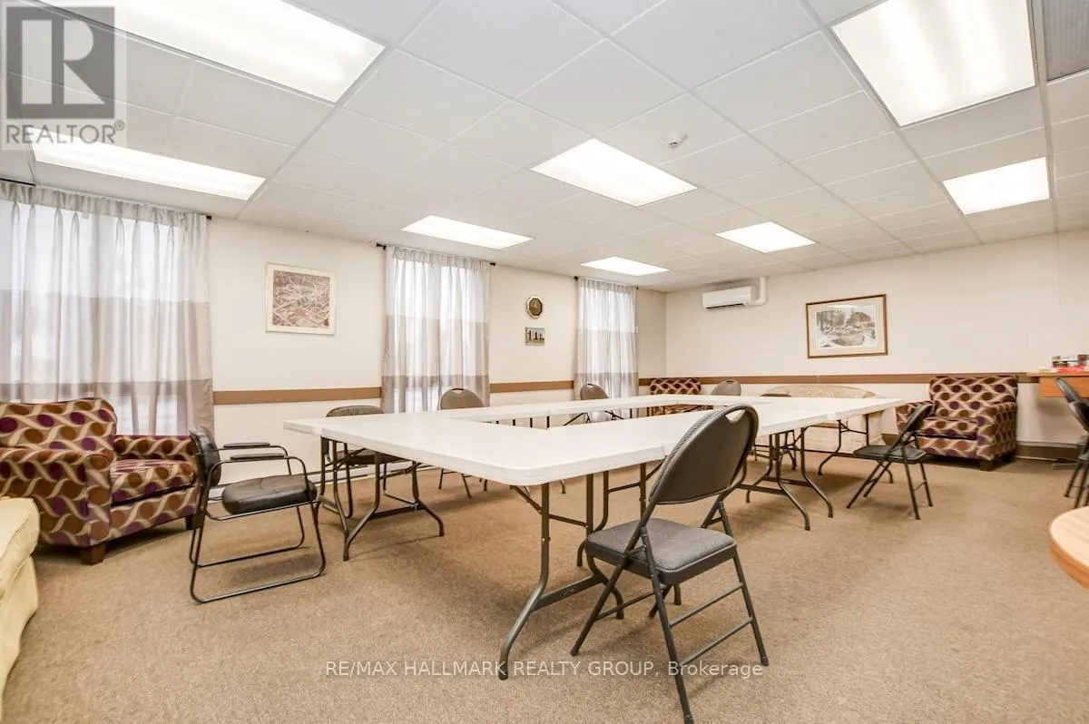 1005 - 158A MCARTHUR AVENUE