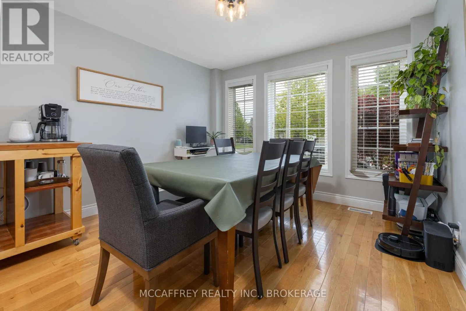 81 SCHOONER DRIVE