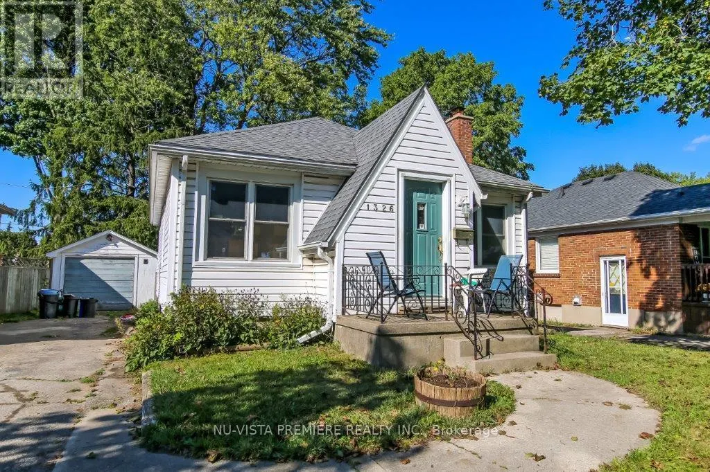1326 BRYDGES STREET