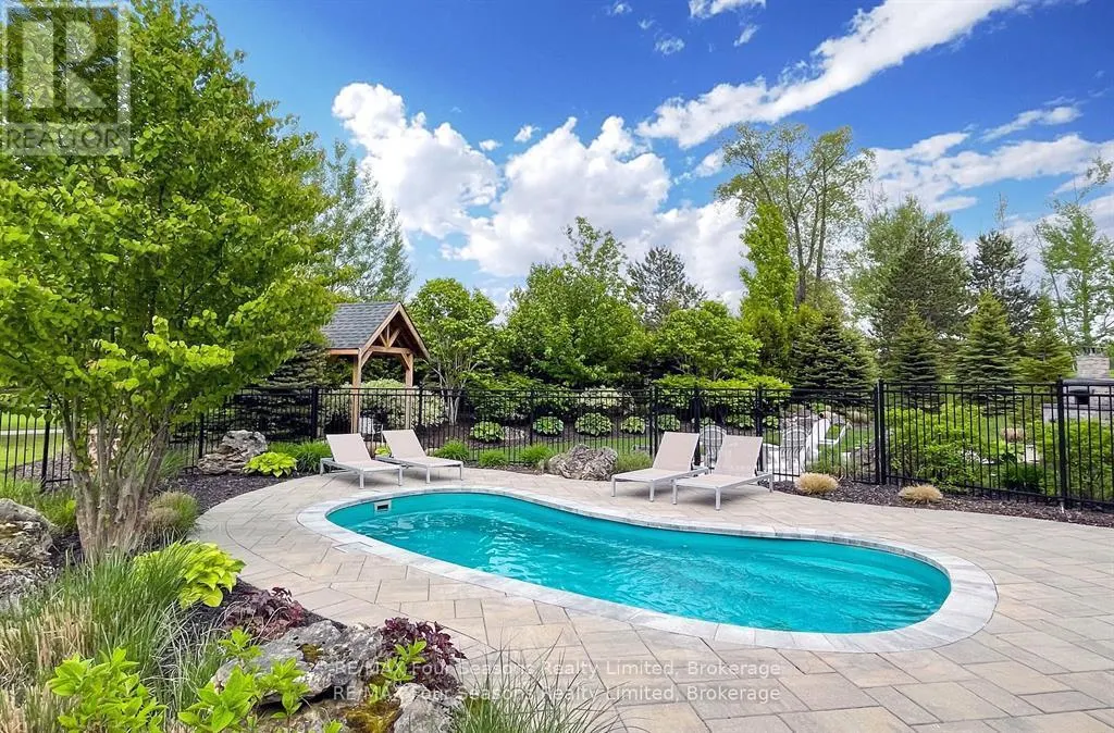 111 CRESTVIEW COURT