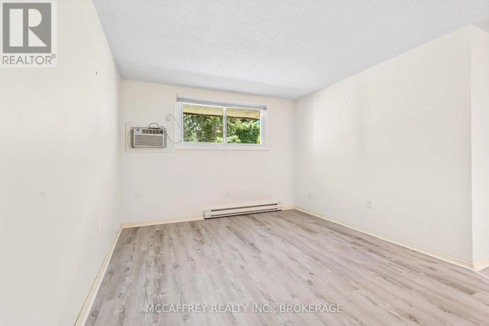 102 - 1010 PEMBRIDGE CRESCENT, #102