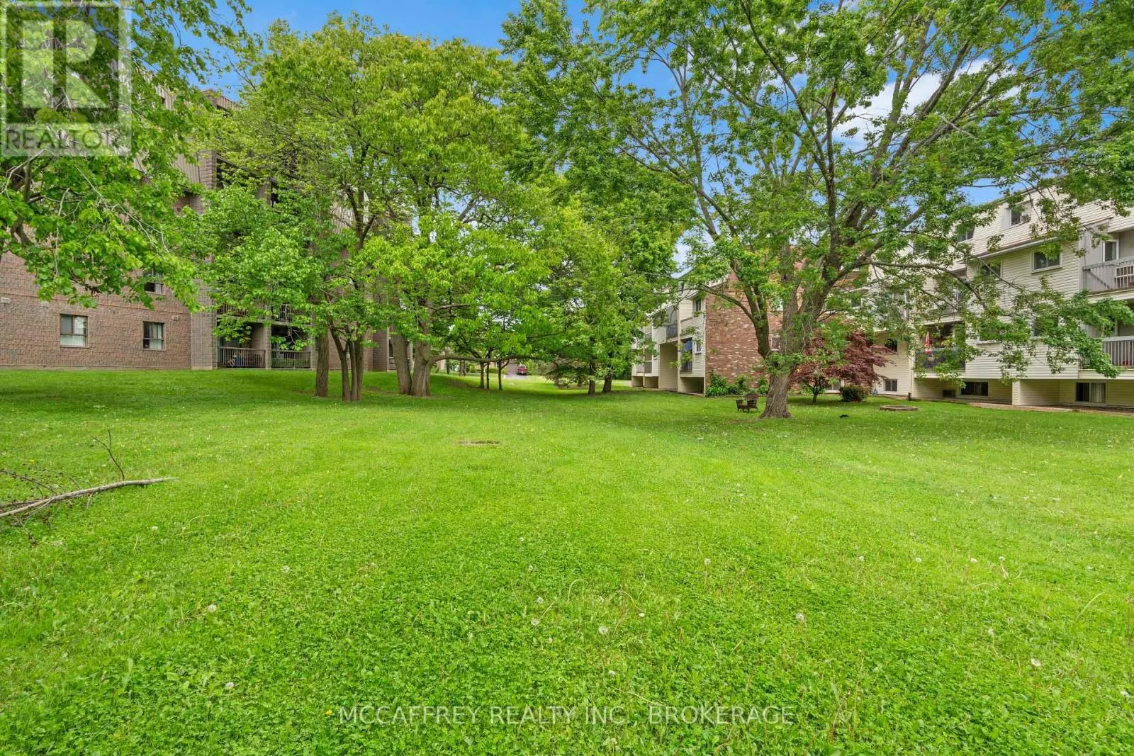 102 - 1010 PEMBRIDGE CRESCENT, #102