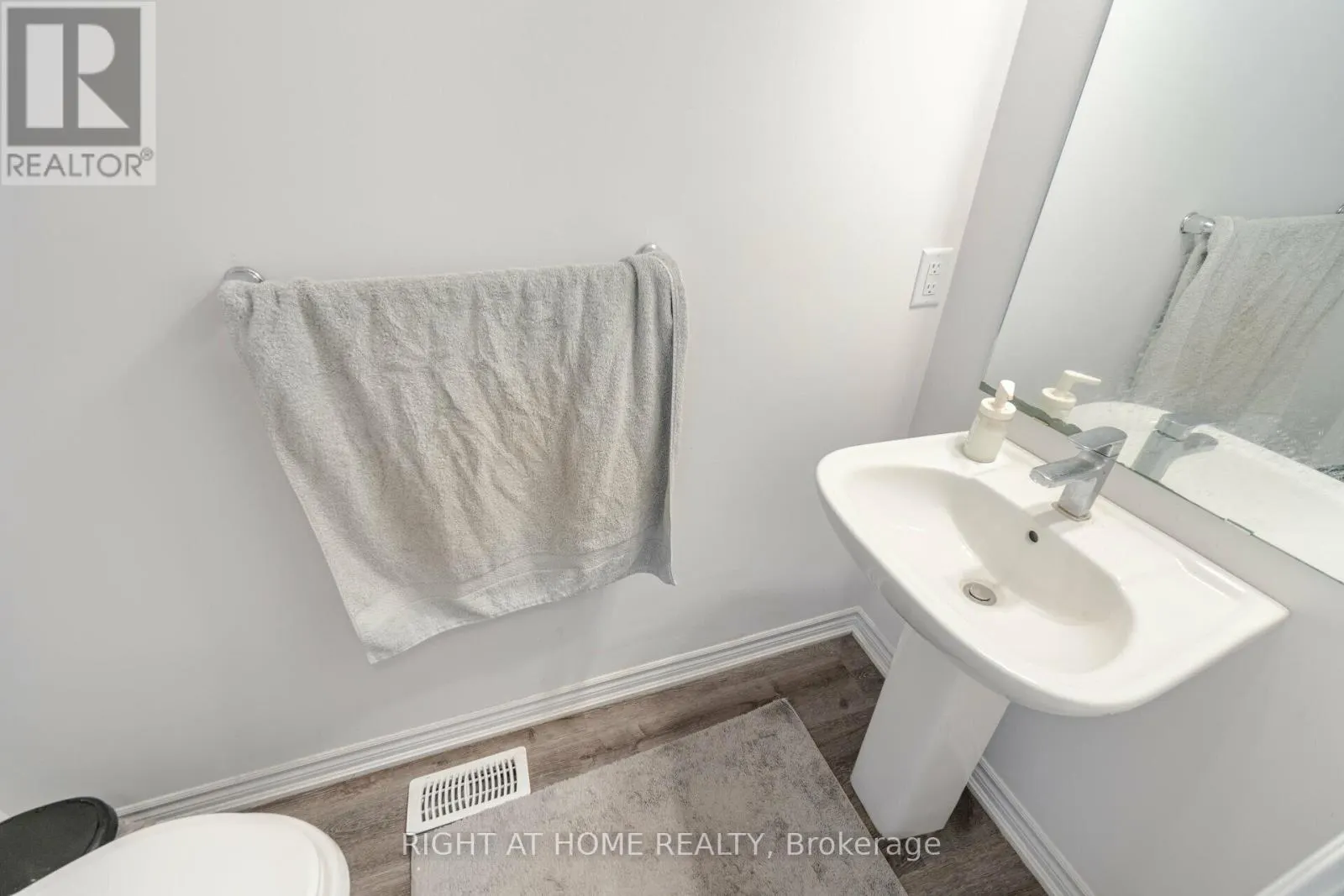 80 - 461 BLACKBURN DRIVE