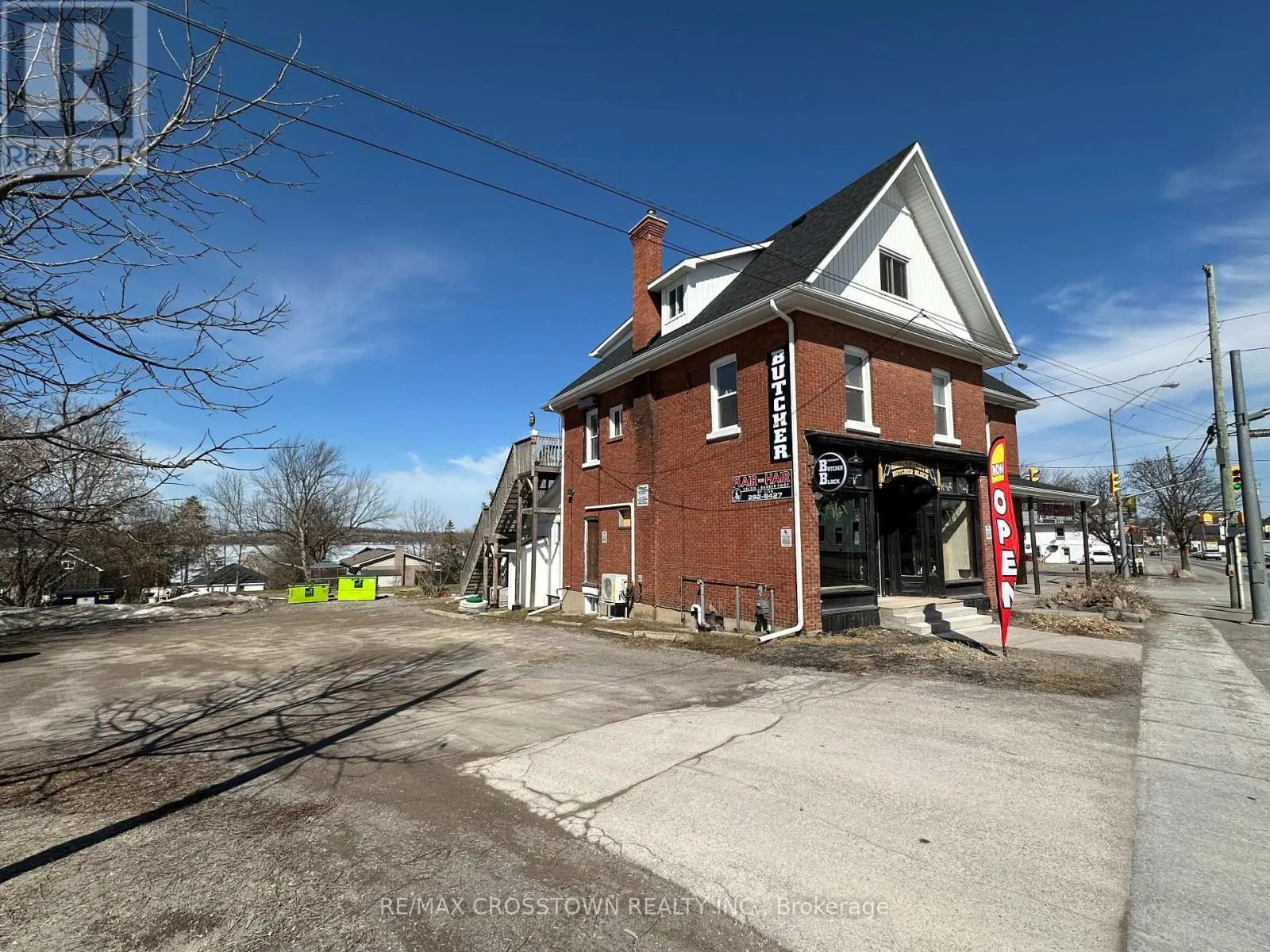 822 WARD STREET