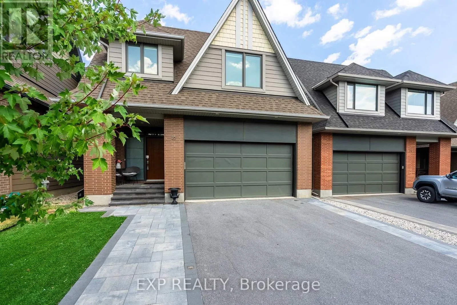 25 STANHOPE COURT