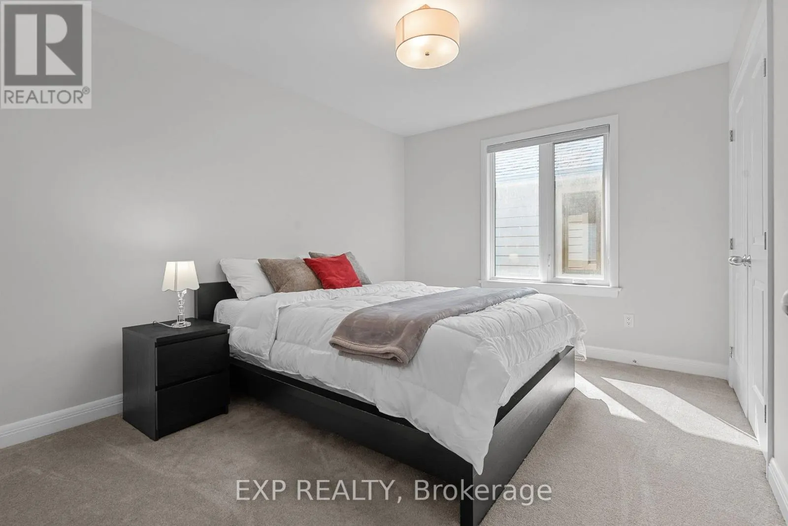 25 STANHOPE COURT