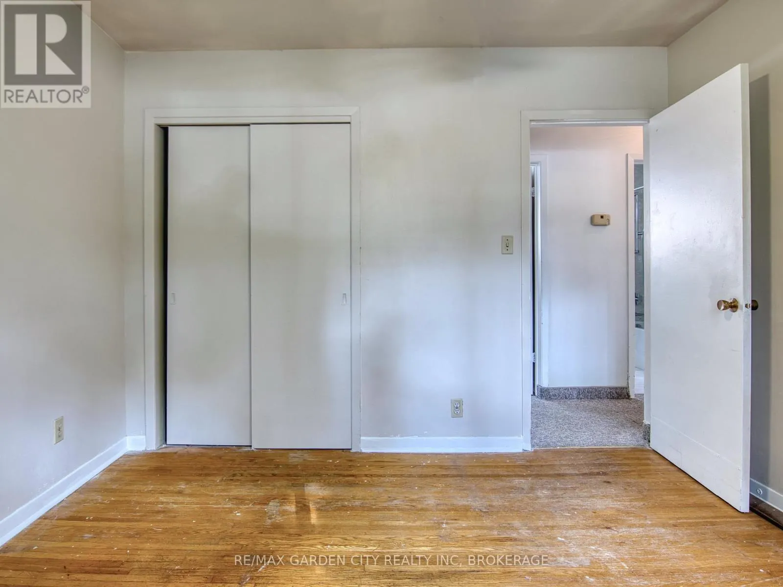 32 VIKING DRIVE