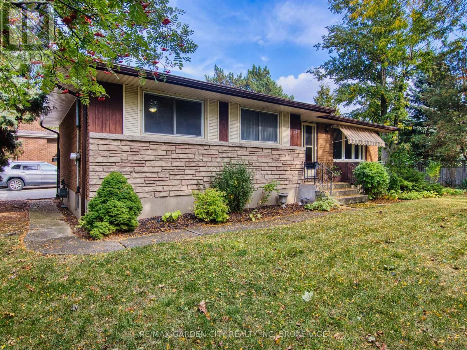 32 VIKING DRIVE