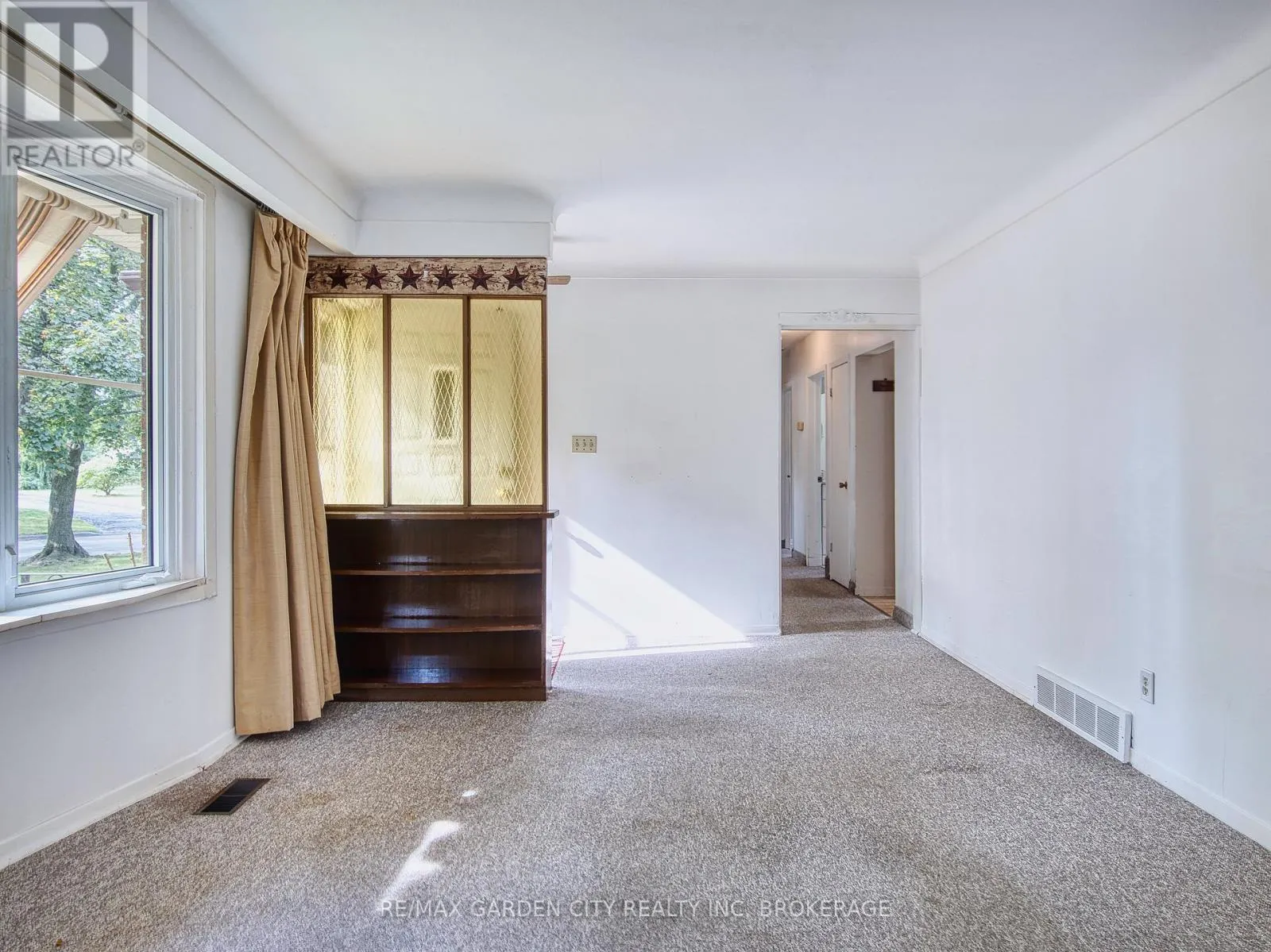 32 VIKING DRIVE