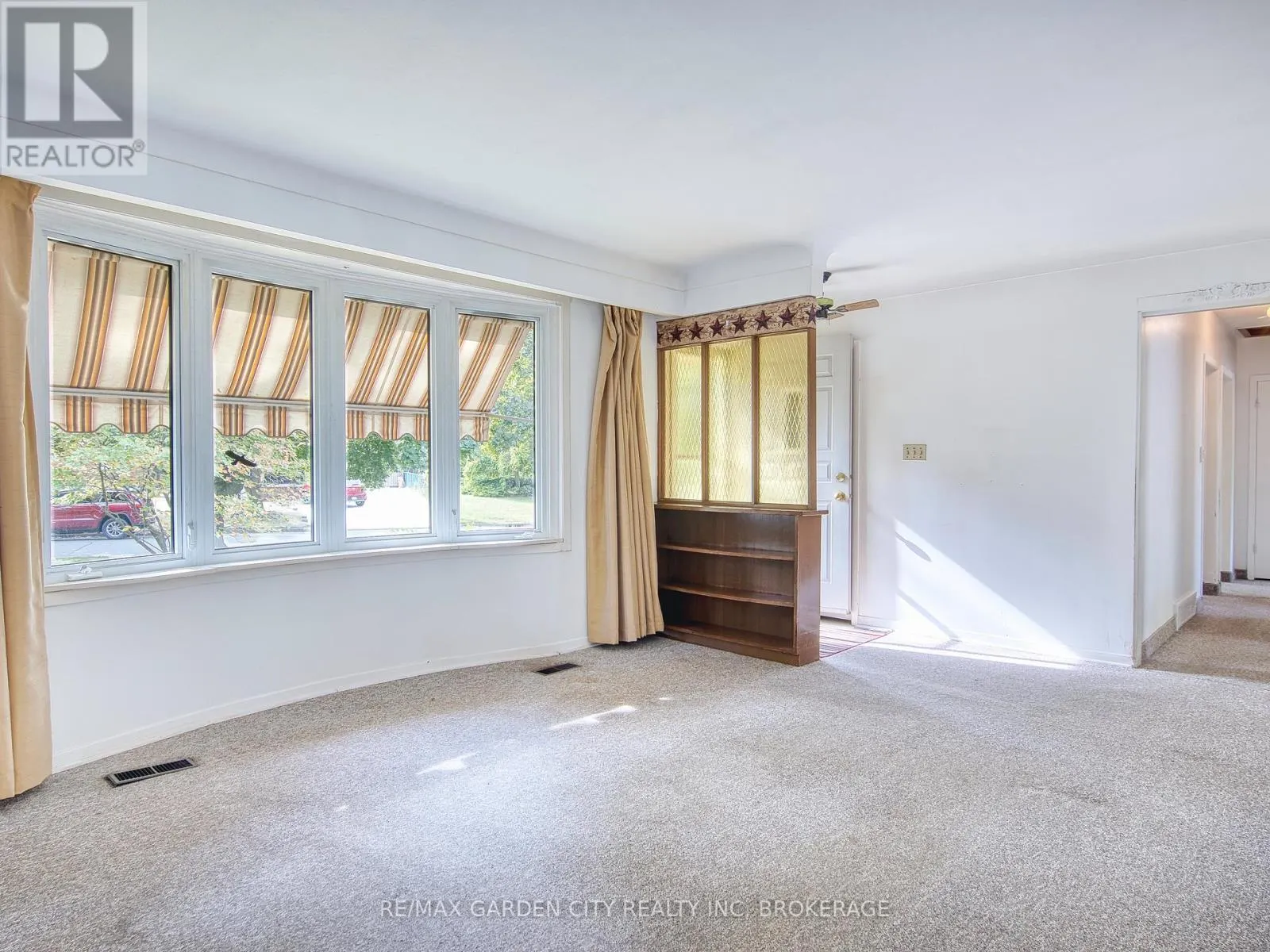 32 VIKING DRIVE
