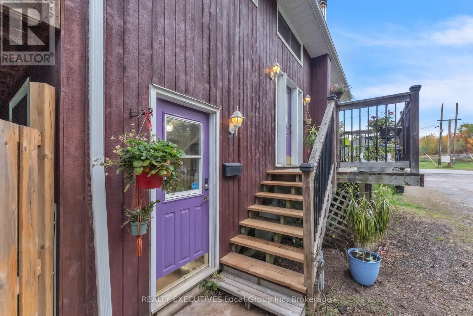 729 LAURIER AVENUE