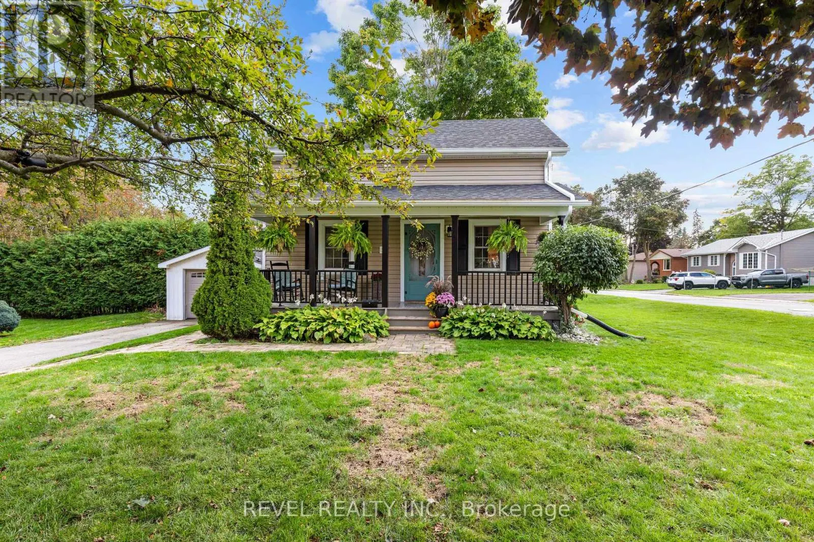 35 GLENELG STREET E