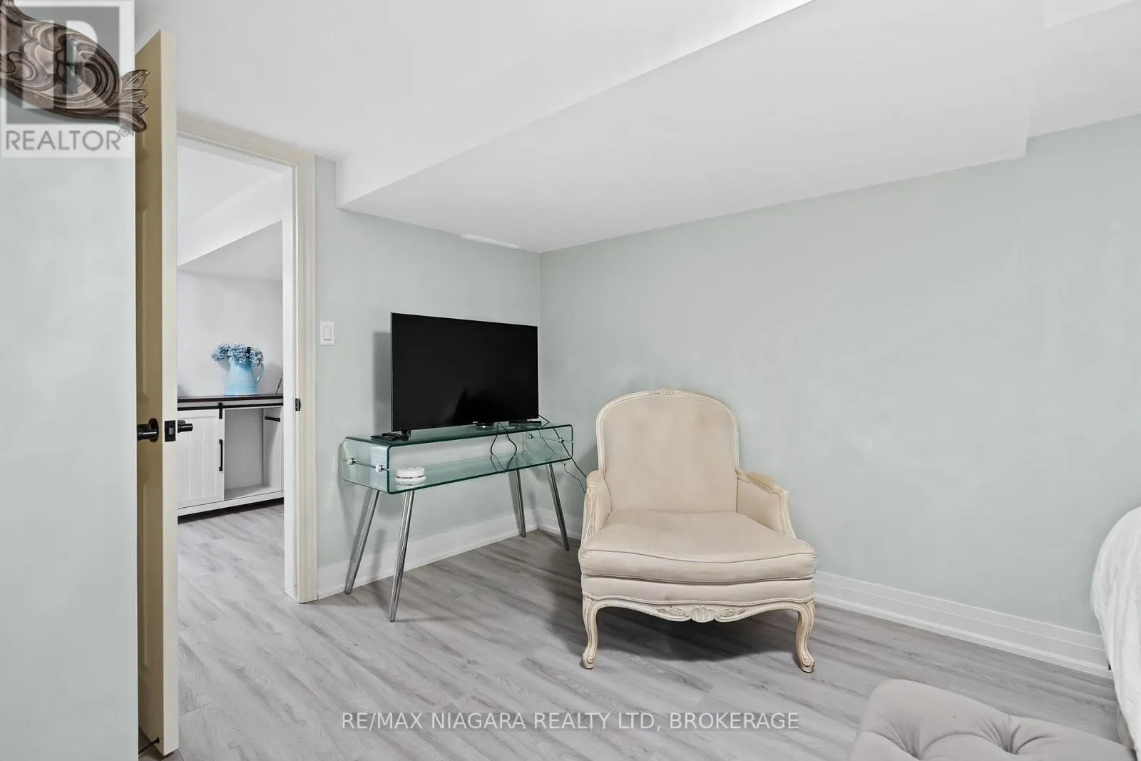 1427 NIAGARA STONE ROAD