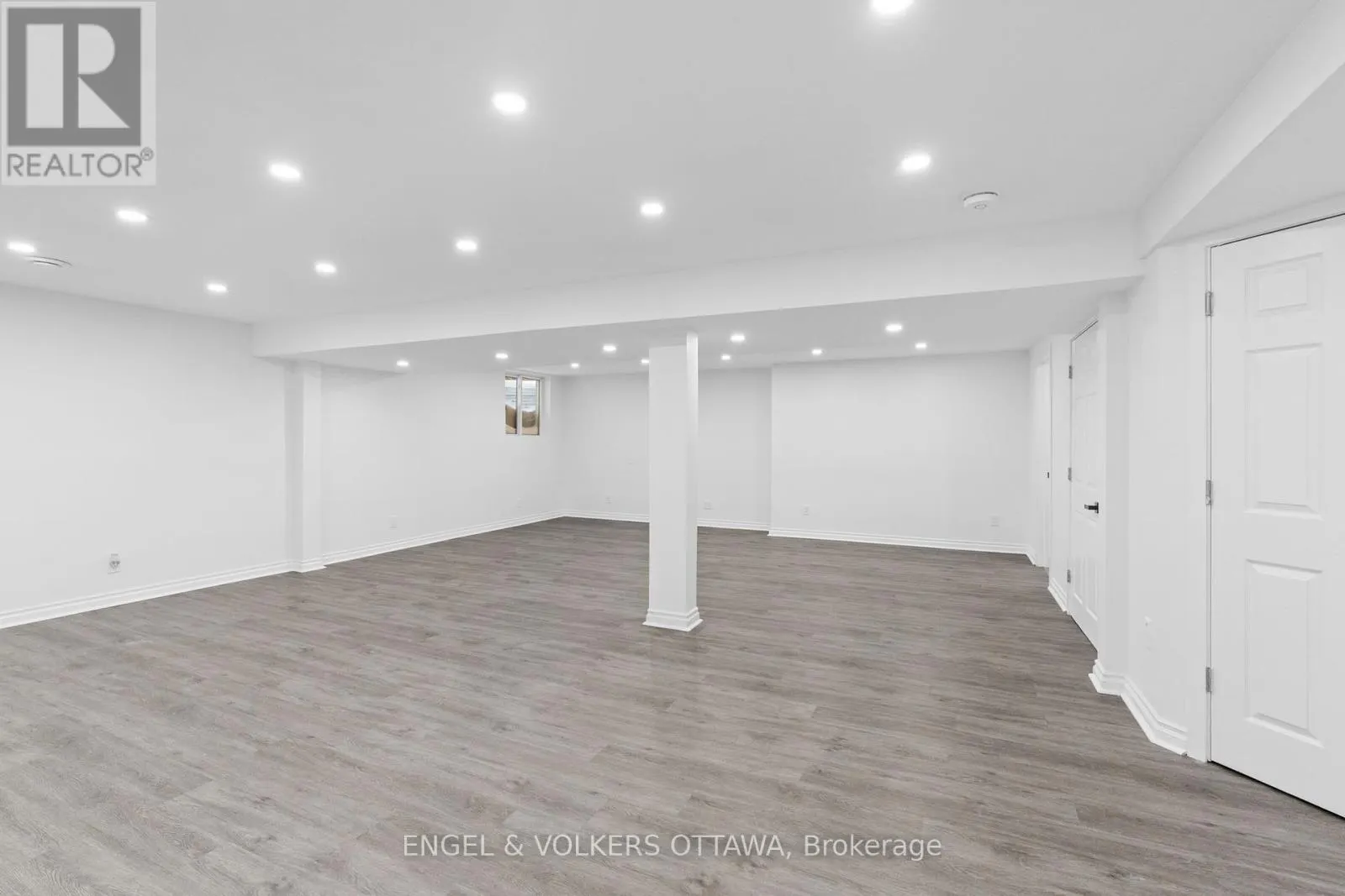 1375 TREBLA WAY
