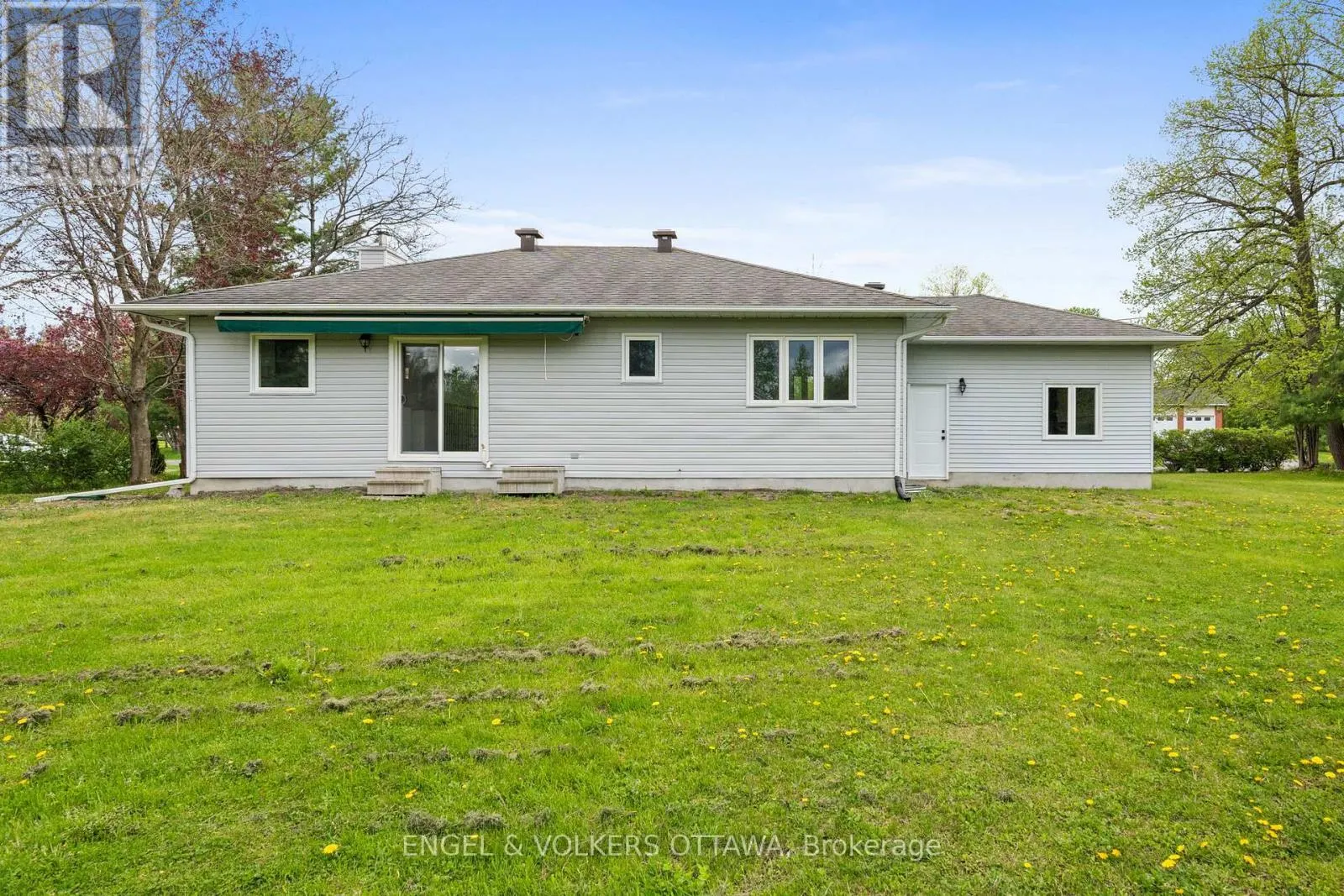 1375 TREBLA WAY