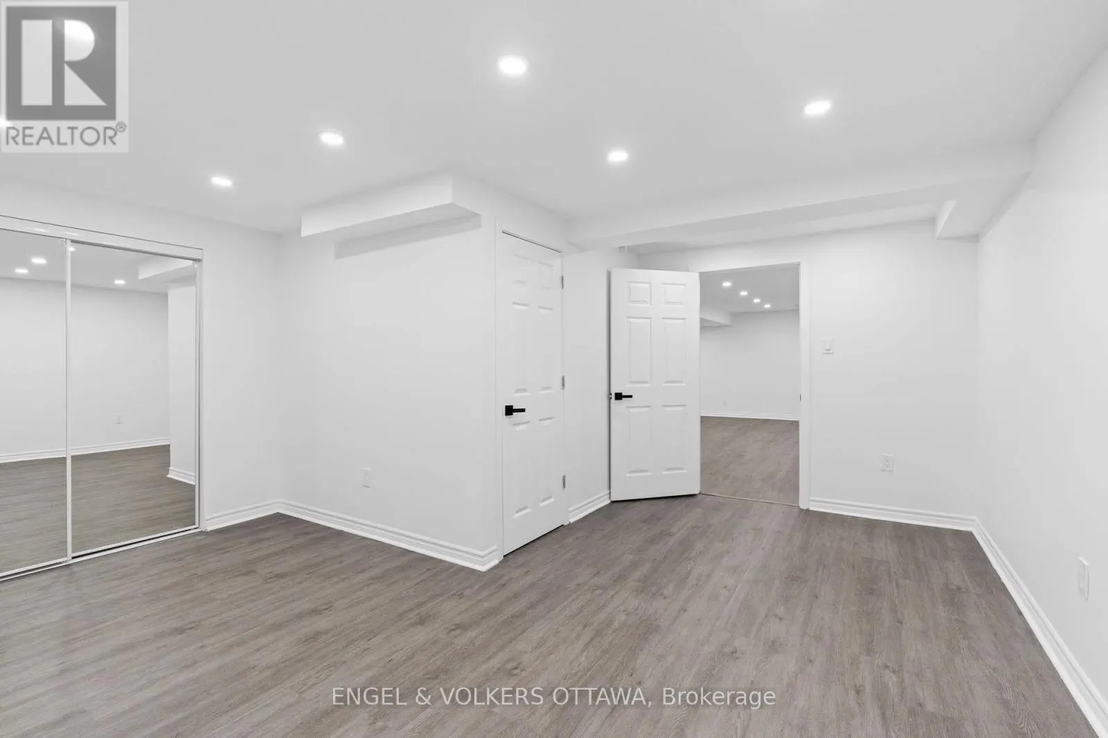 1375 TREBLA WAY