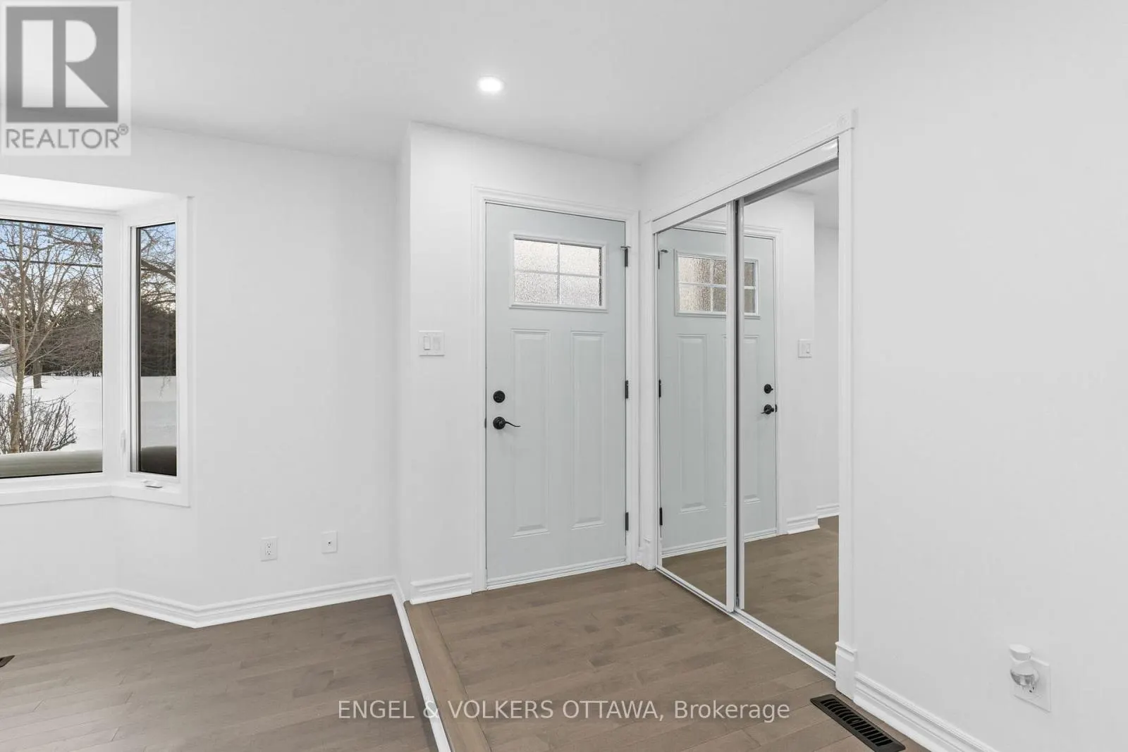 1375 TREBLA WAY