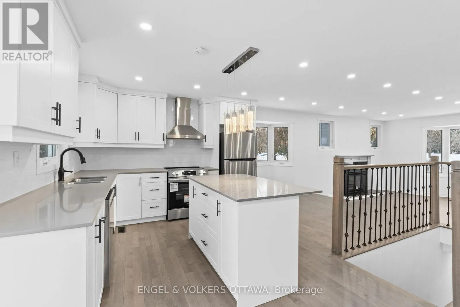1375 TREBLA WAY