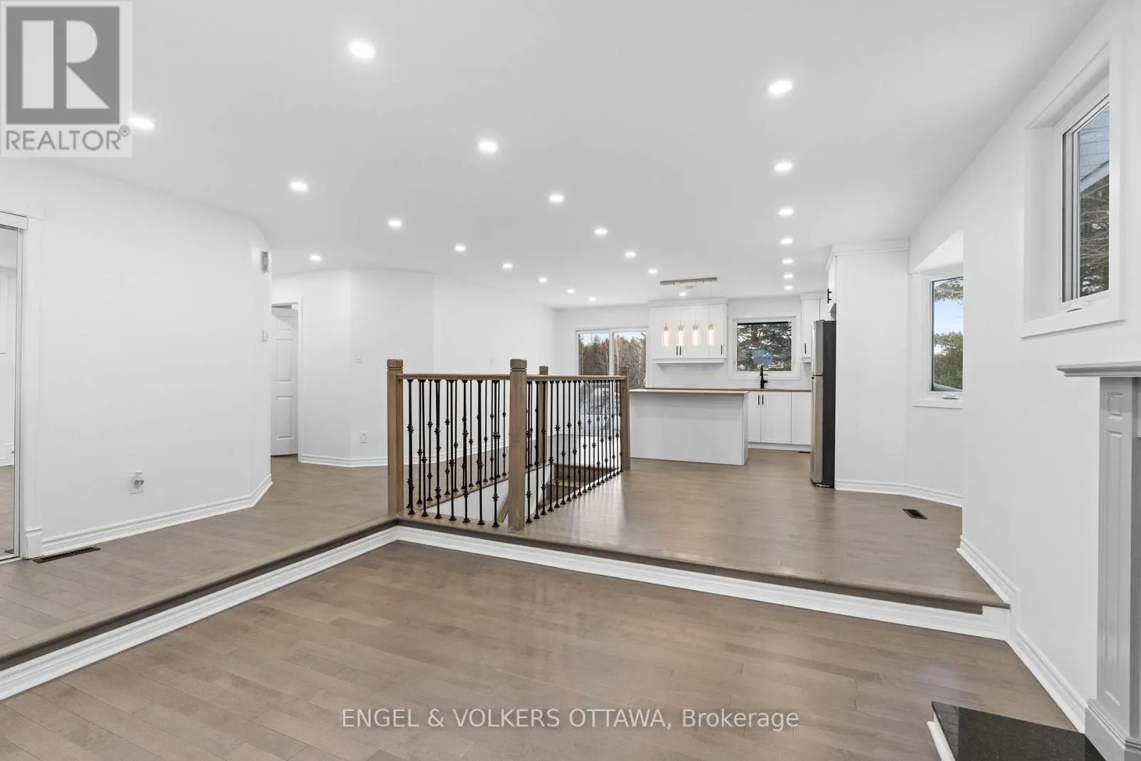 1375 TREBLA WAY