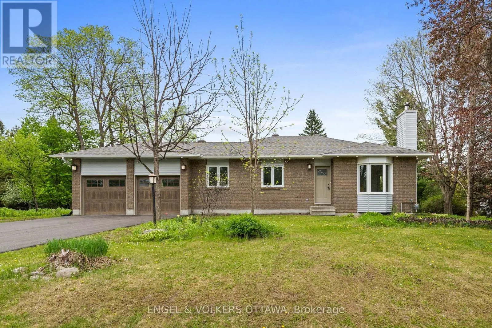 1375 TREBLA WAY