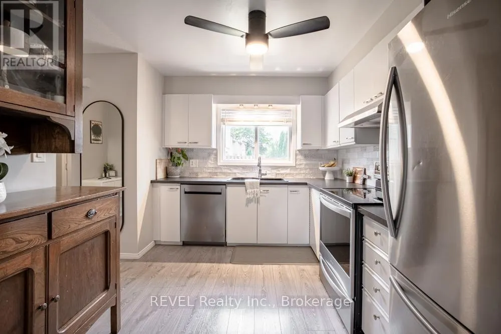 14 - 65 DORCHESTER BOULEVARD, #14