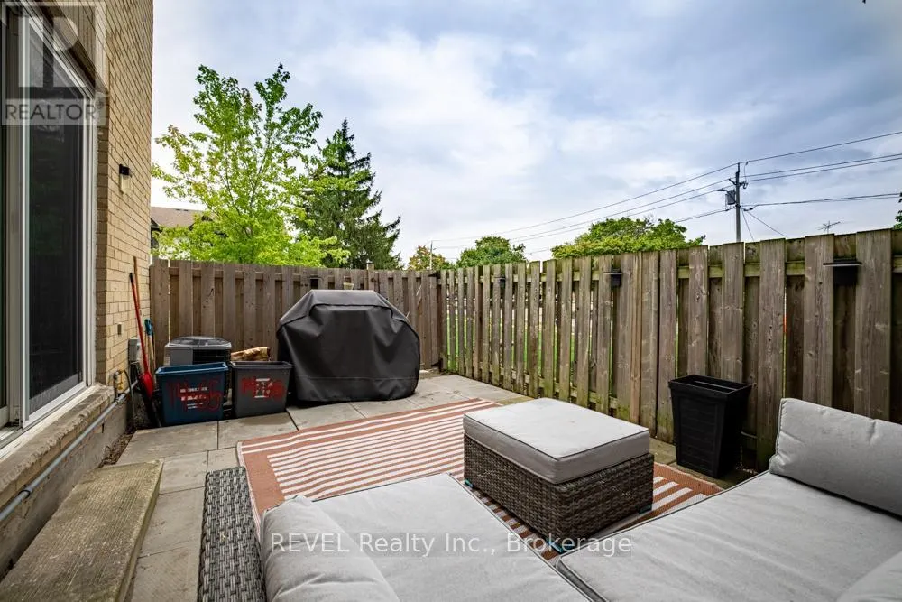 14 - 65 DORCHESTER BOULEVARD, #14