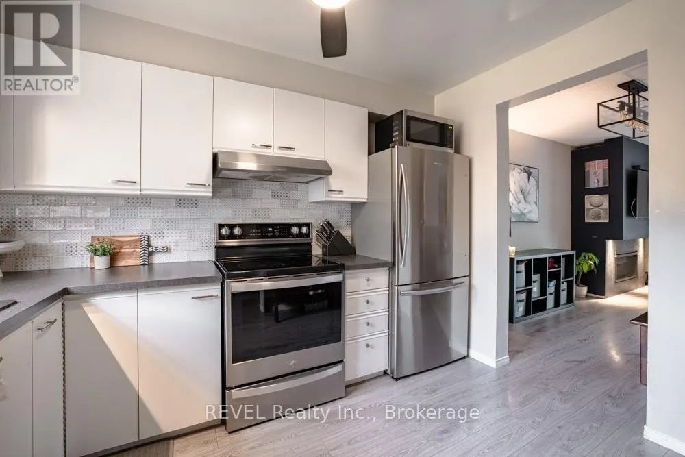 14 - 65 DORCHESTER BOULEVARD, #14