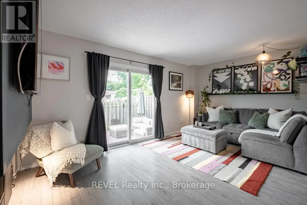 14 - 65 DORCHESTER BOULEVARD, #14
