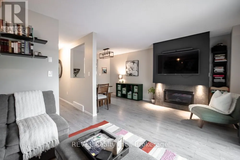 14 - 65 DORCHESTER BOULEVARD, #14