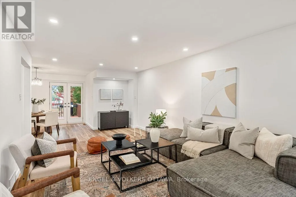 12 BAYSIDE PRIVATE