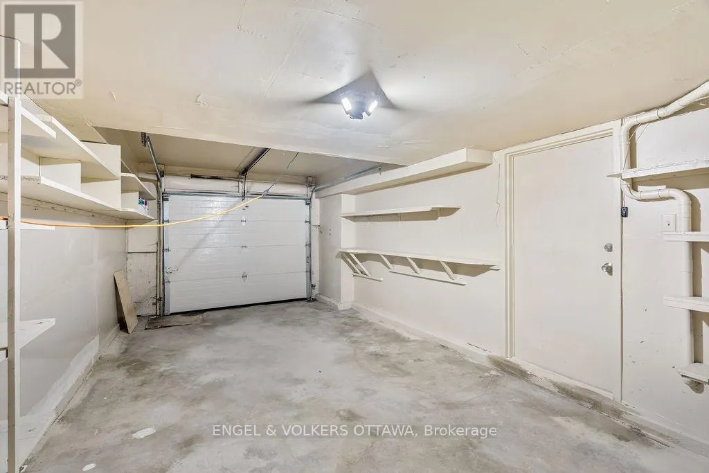 12 BAYSIDE PRIVATE