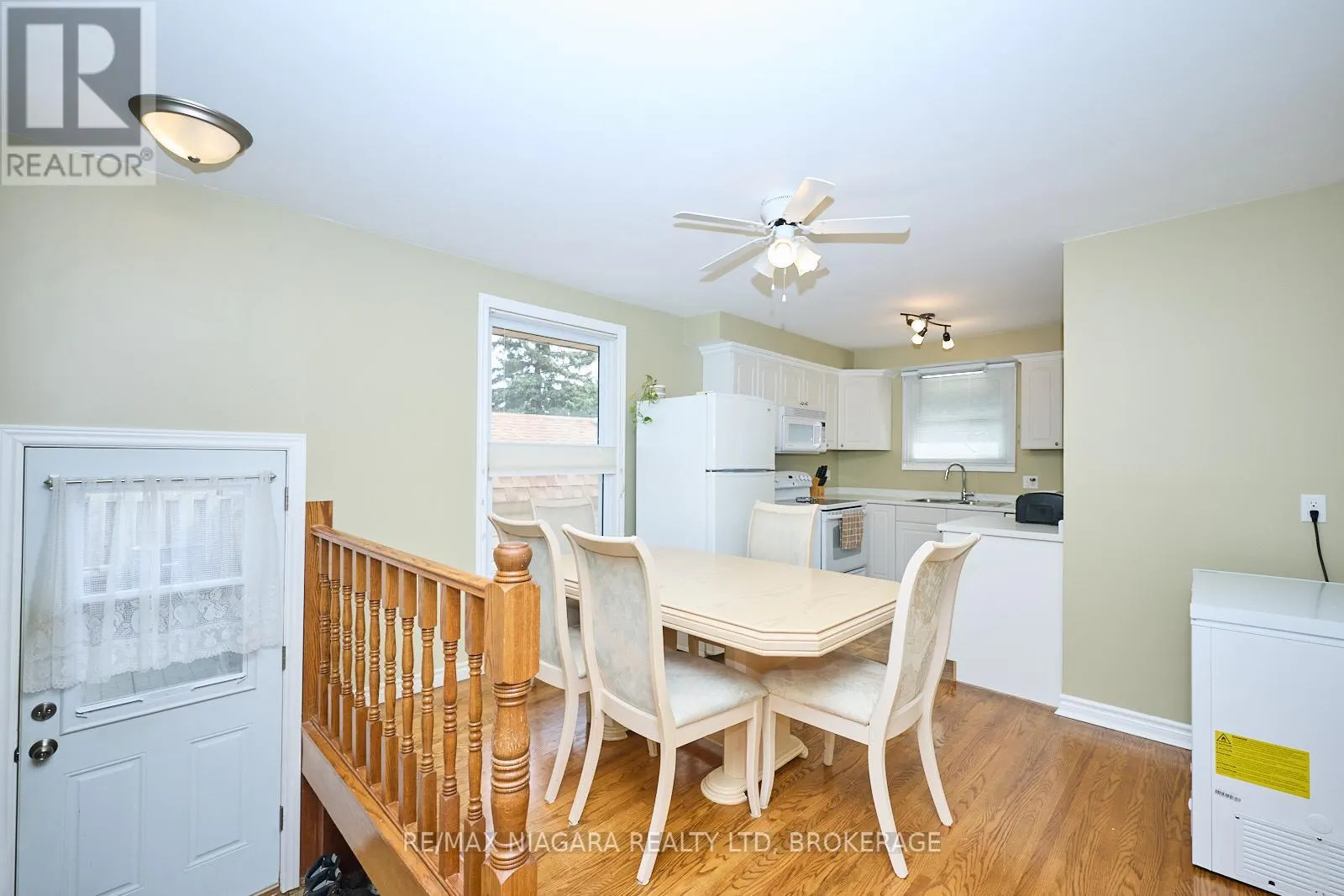 23 HUNTLEY CRESCENT
