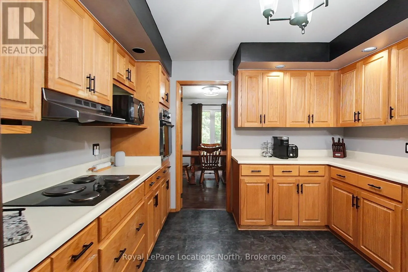137794 GREY RD 12 ROAD S